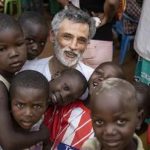 <b>  Enrico Lo Verso testimonial della campagna di  Medici Senza Frontiere</b>